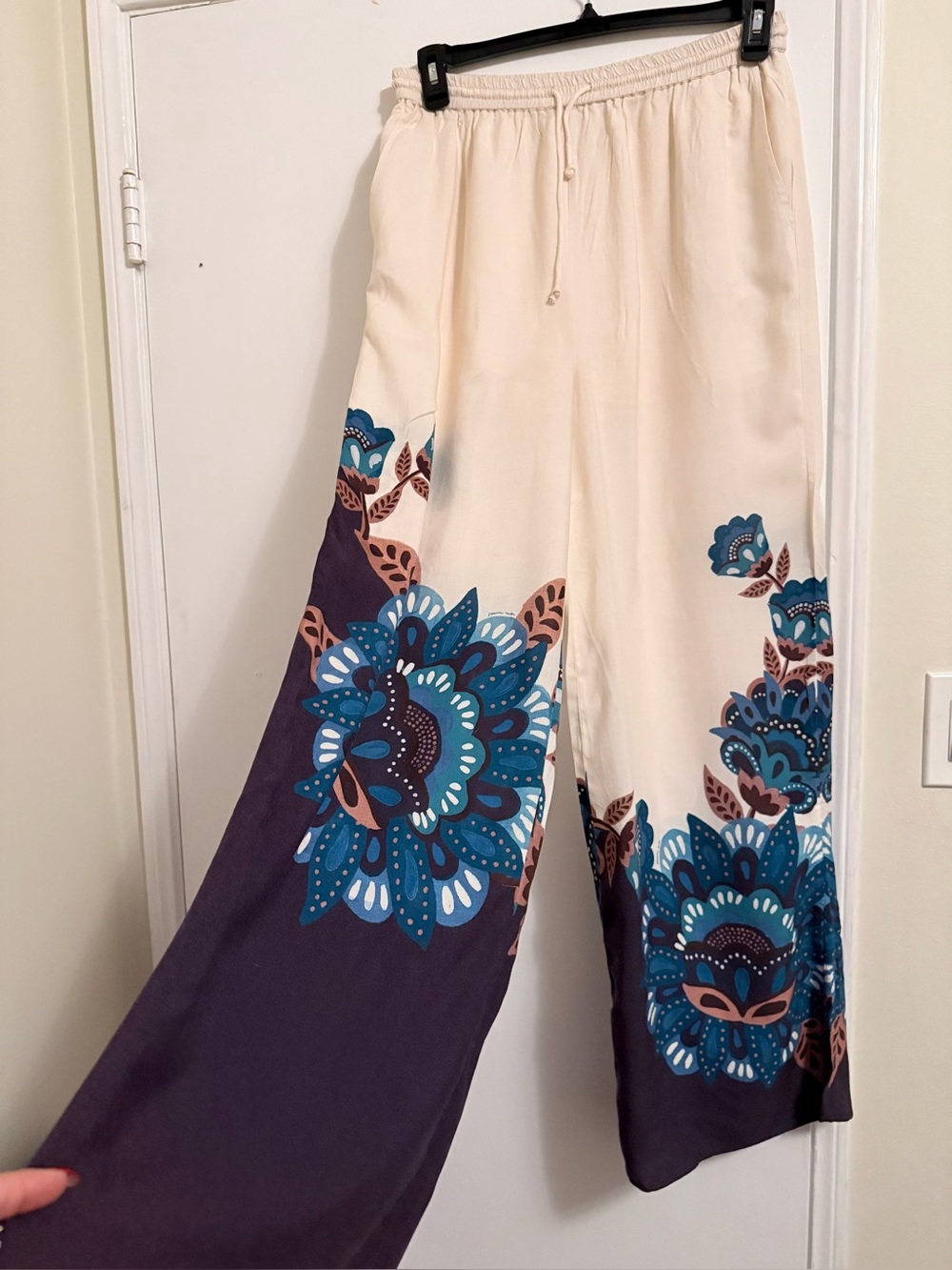 Farm Rio Printed Pull-On Pants - Picture 6 of 11